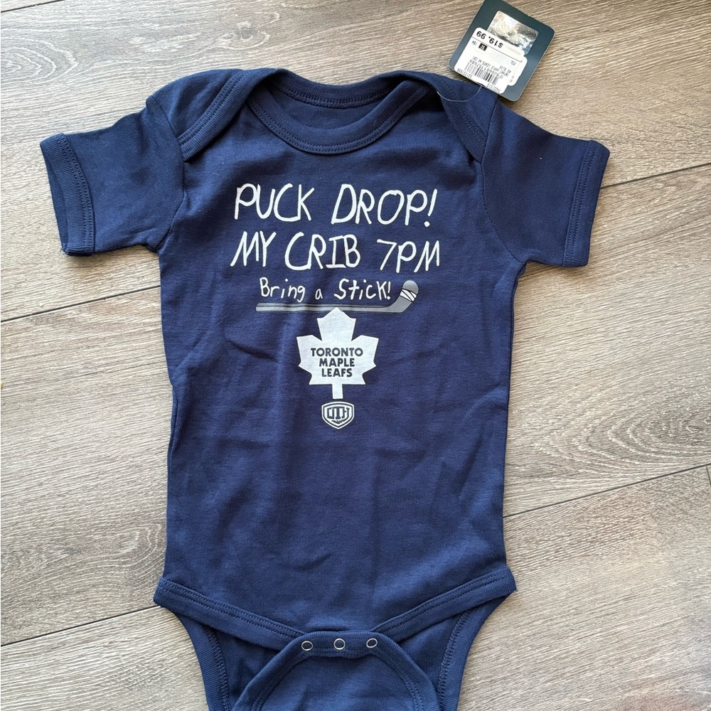 Toronto Maple Leafs Baby Onesie, 18 months, NWT